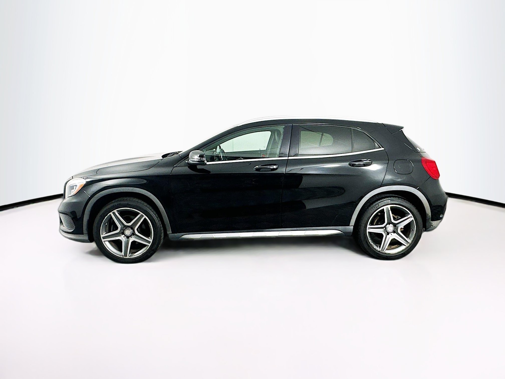 Used 2016 Mercedes-Benz GLA 250 image 4