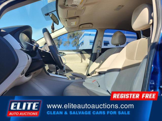 Used 2016 Nissan Sentra S image 13