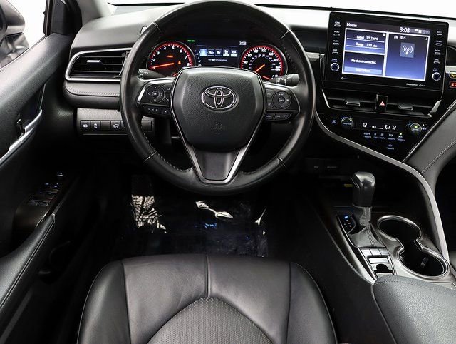 Used 2023 Toyota Camry XSE image 16
