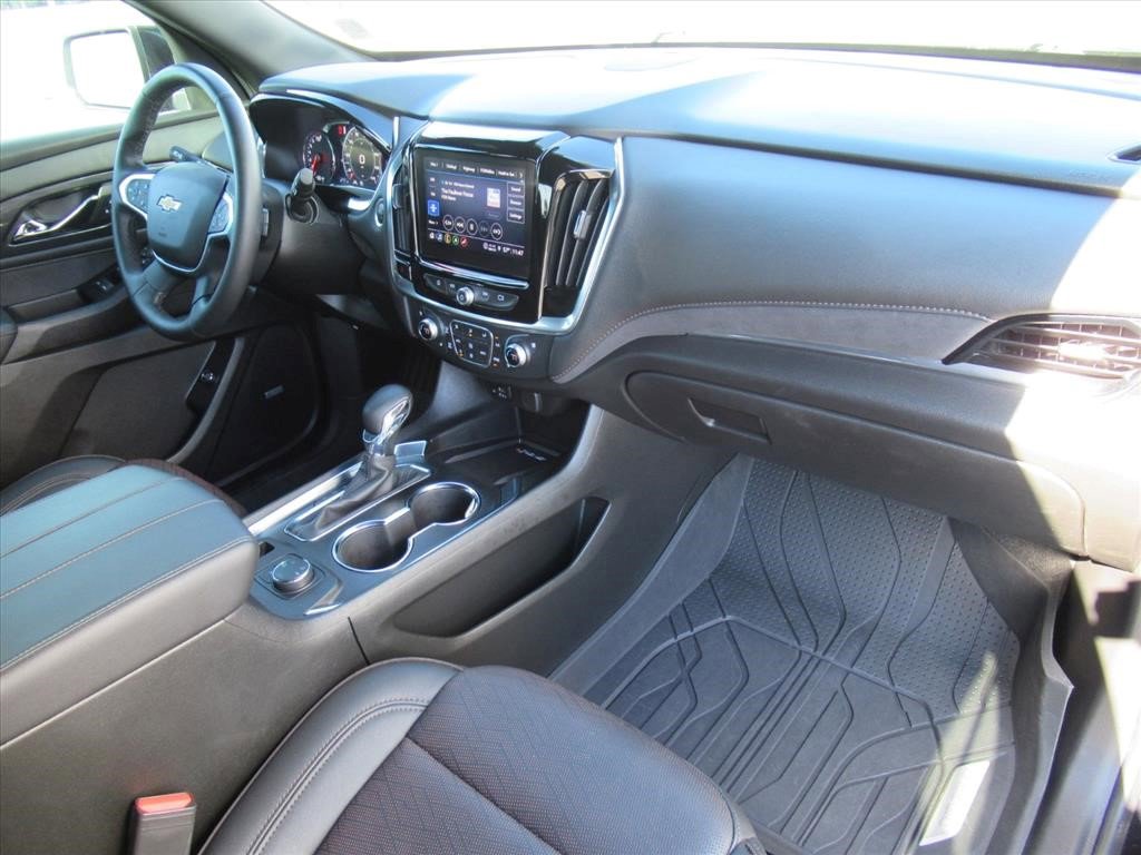 Certified 2023 Chevrolet Traverse High Country w/ LPO, 'HIT The Road' Package image 12