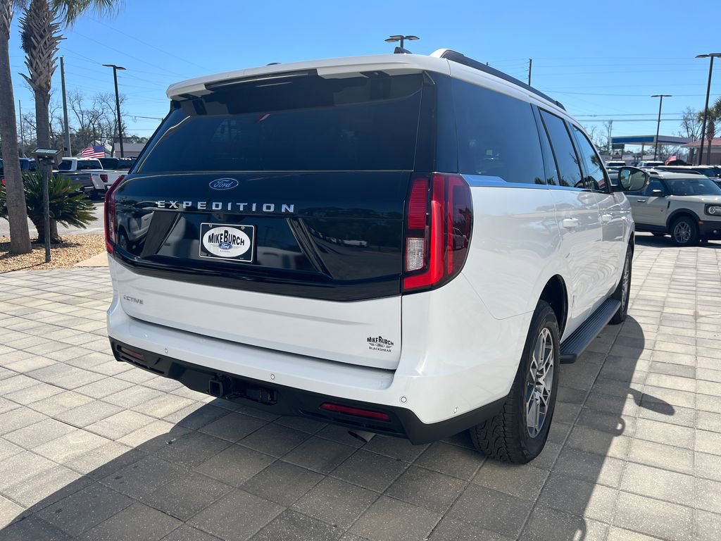 Used 2025 Ford Expedition Active image 6