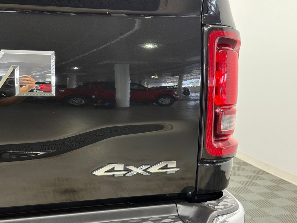Used 2025 RAM 2500 Big Horn AWD/4WD image 14