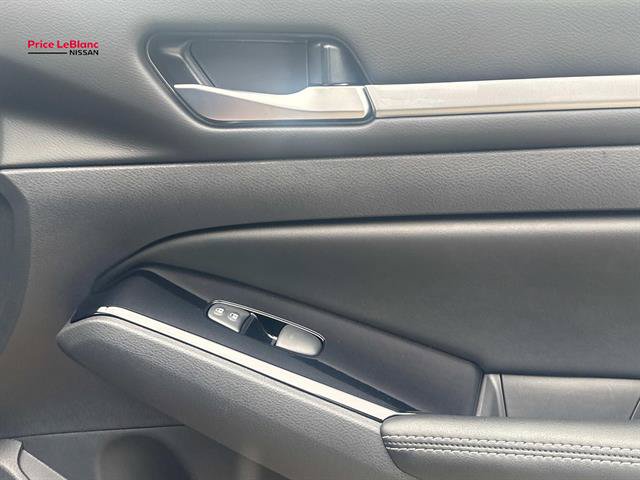 Certified 2025 Nissan Altima 2.5 SL FWD image 13