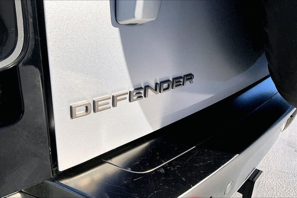 Certified 2024 Land Rover Defender 130 X image 22