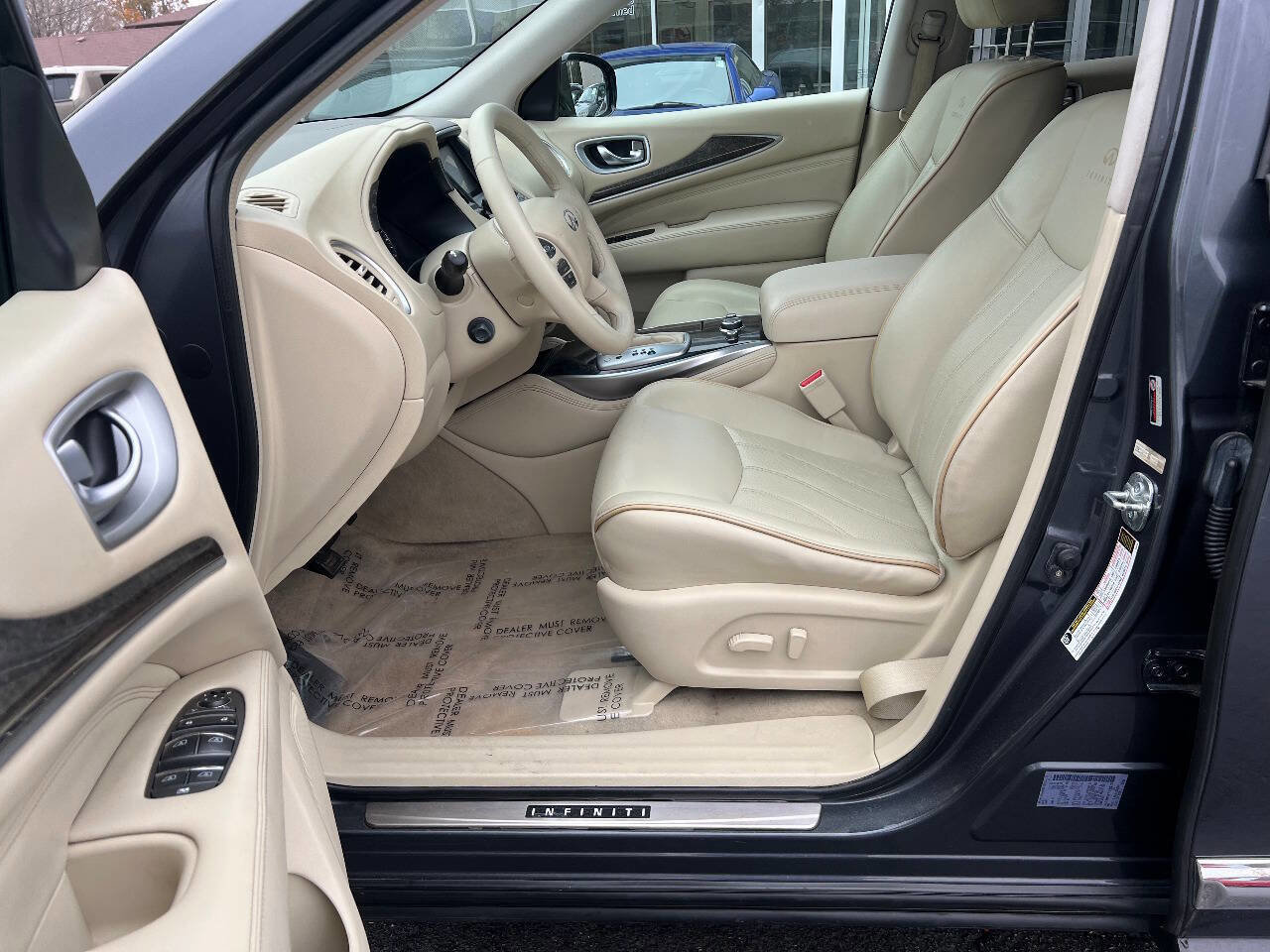 Used 2013 INFINITI JX35 Base AWD 4dr SUV w/ Cargo Pkg image 20