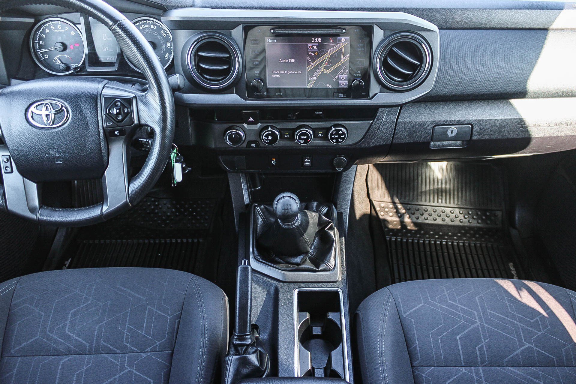 Used 2017 Toyota Tacoma TRD Sport image 13