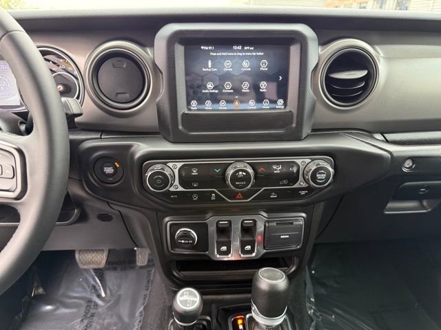 Used 2023 Jeep Wrangler Sport S image 20