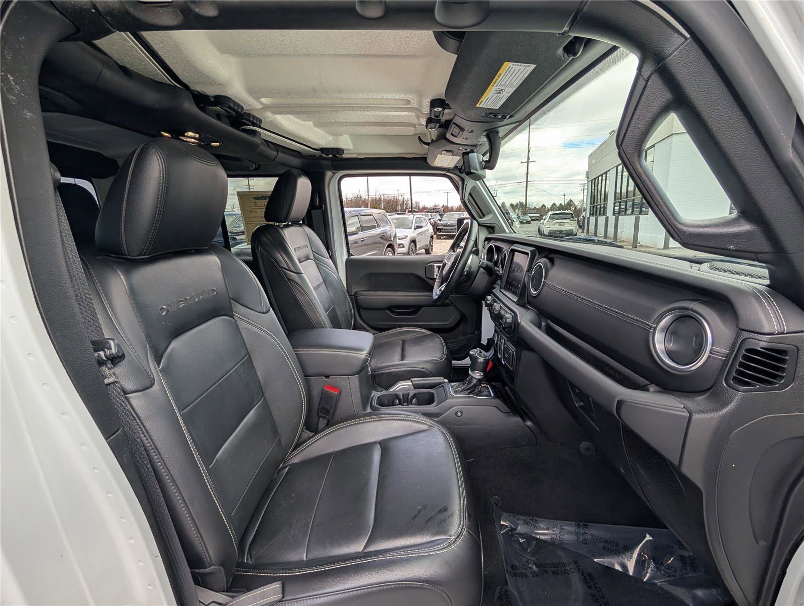 Used 2022 Jeep Gladiator Overland w/ Popular Equipment Package AWD/4WD image 10