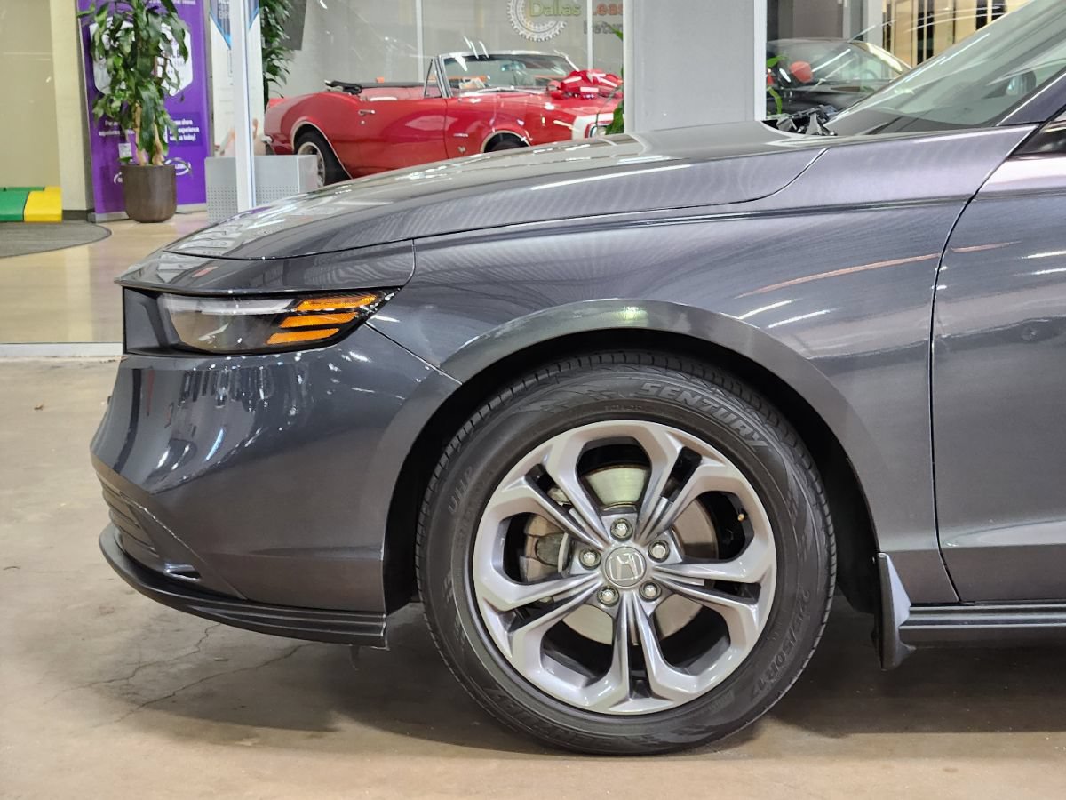 Used 2023 Honda Accord EX image 23