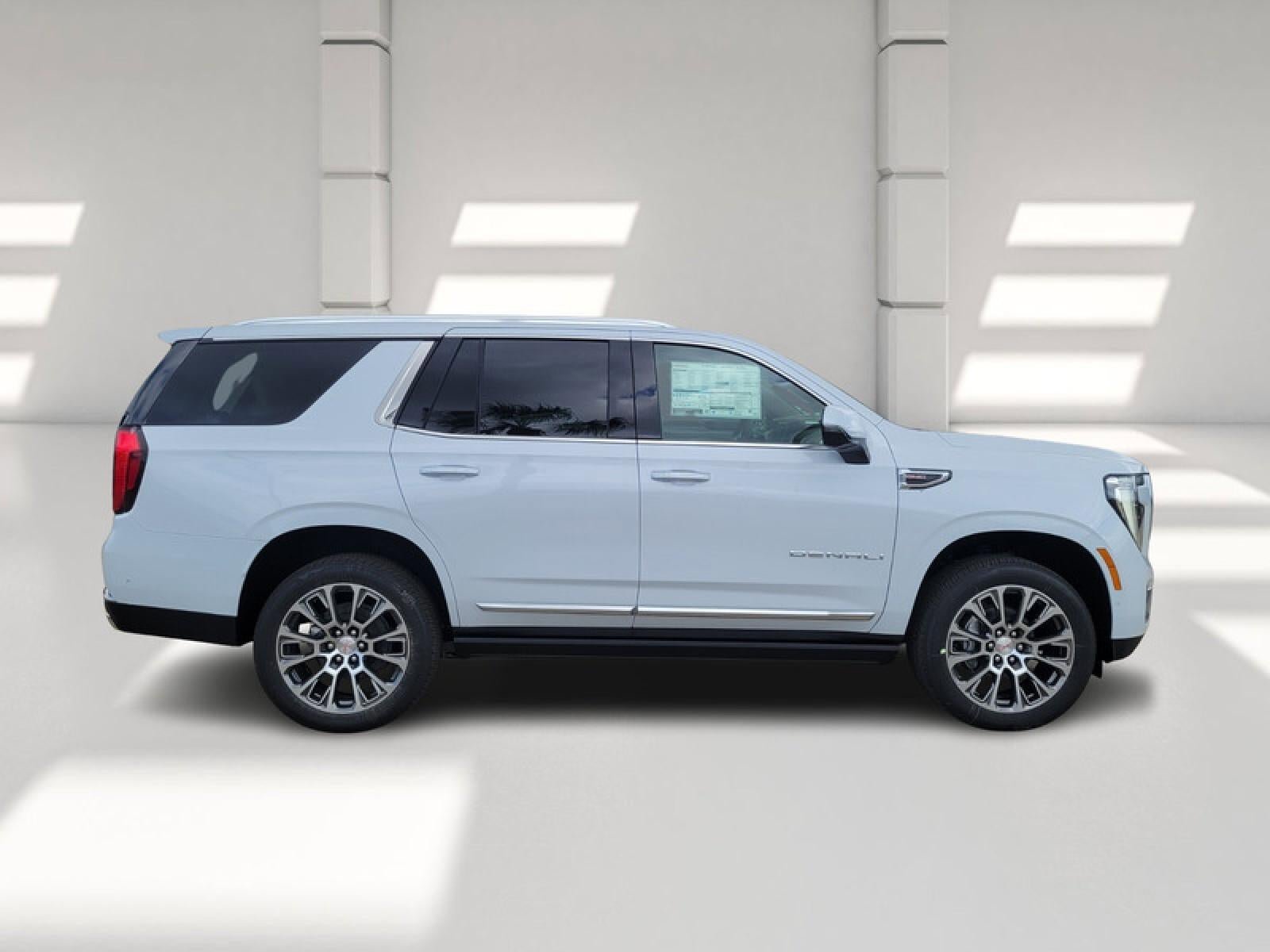 New 2026 GMC Yukon Denali w/ Denali Reserve Package RWD image 4