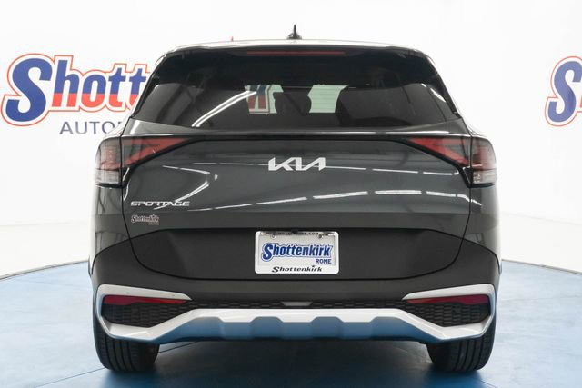 Used 2024 Kia Sportage EX FWD image 6