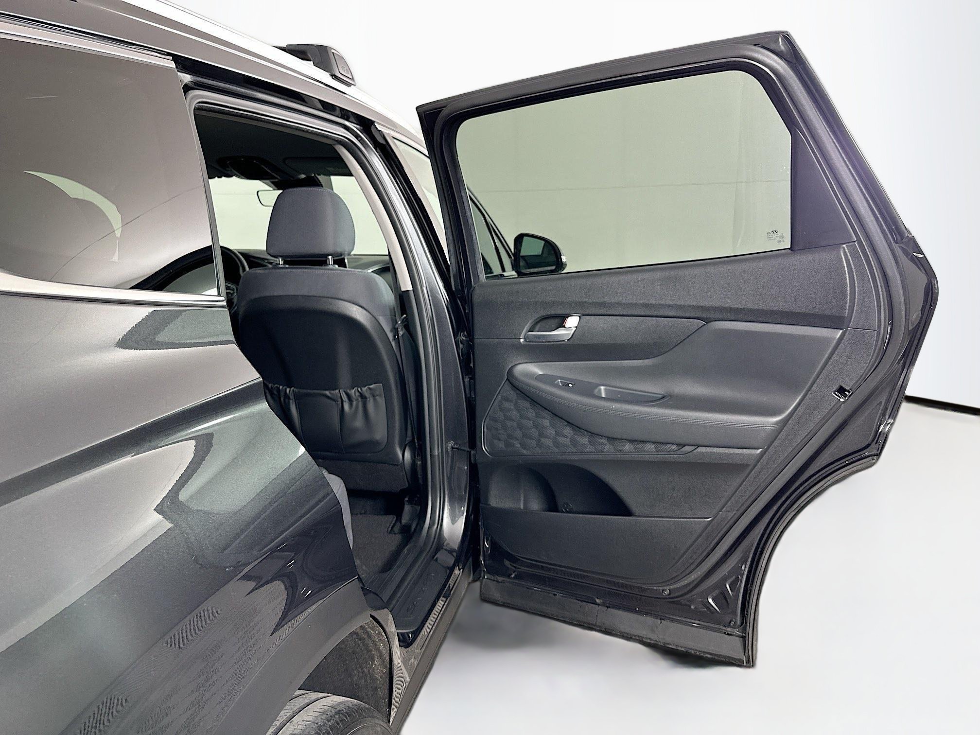 Used 2023 Hyundai Santa Fe SEL AWD/4WD image 30