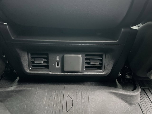 Used 2024 GMC Sierra 2500 SLE image 15