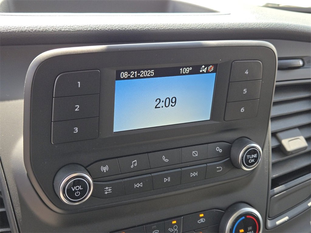 New 2025 Ford Transit 250 148 Medium Roof image 18