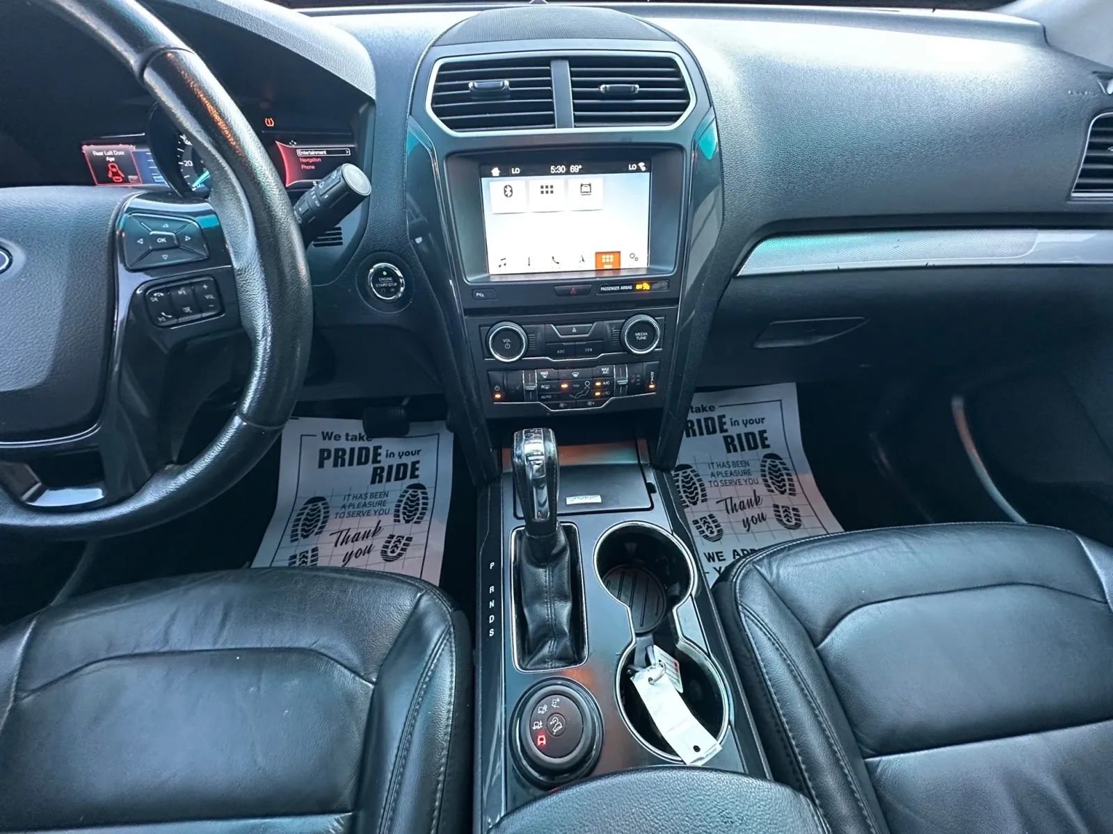 Used 2017 Ford Explorer XLT w/ Equipment Group 202A image 11