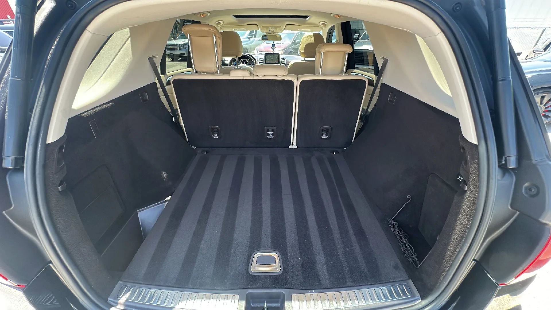 Used 2018 Mercedes-Benz GLE 350 4MATIC image 5