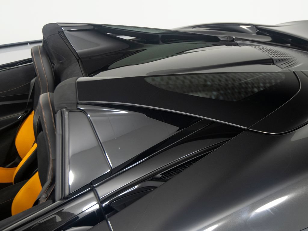 Used 2026 McLaren 750S Spider RWD image 43