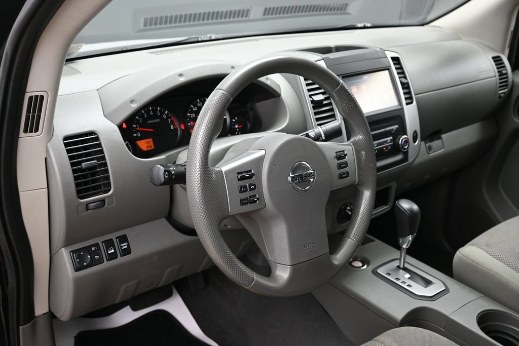 Used 2021 Nissan Frontier SV AWD/4WD image 14