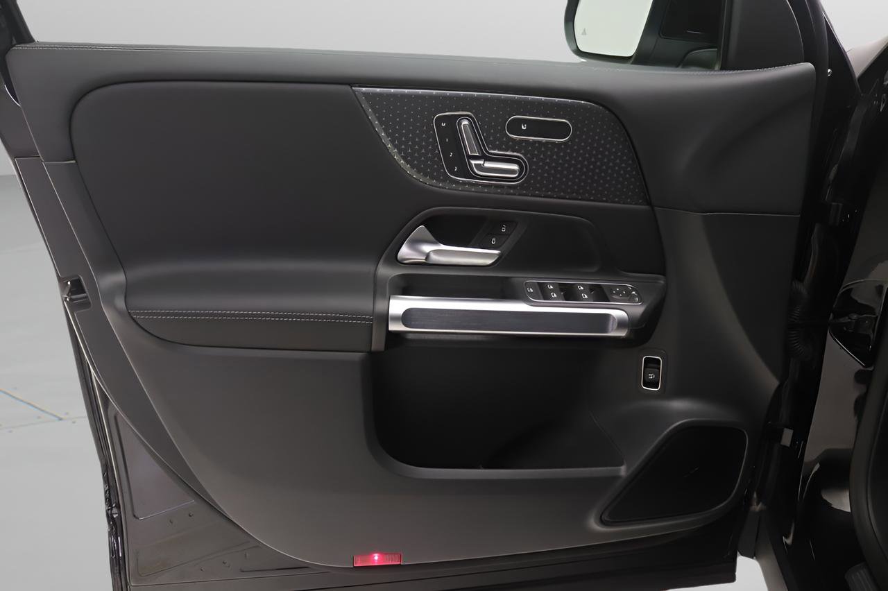 Certified 2026 Mercedes-Benz GLB 250 image 17