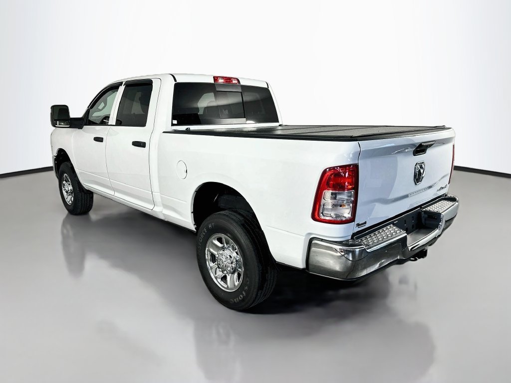 Used 2024 RAM 2500 Tradesman w/ Chrome Appearance Group AWD/4WD image 5