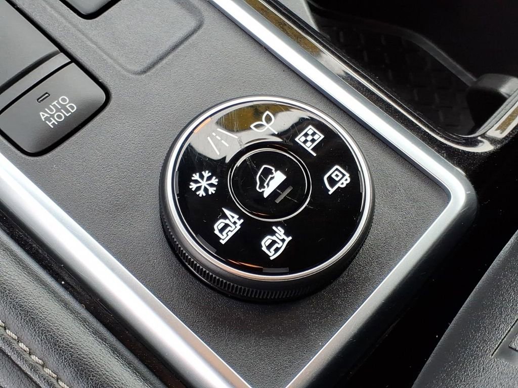 Certified 2023 Nissan Pathfinder SL w/ Lighting Package (N92) image 17