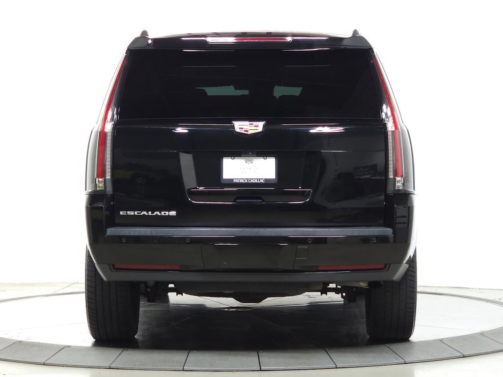 Used 2020 Cadillac Escalade Platinum w/ Escalade Sport Edition AWD/4WD image 4