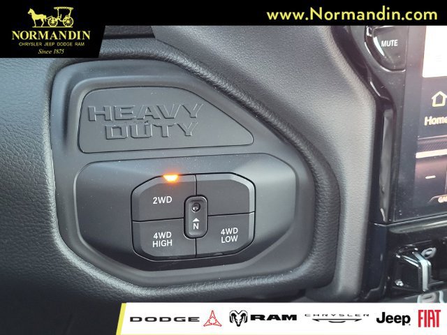 New 2026 RAM 2500 Laramie AWD/4WD image 11