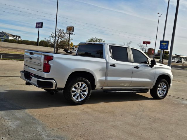 Used 2022 Chevrolet Silverado 1500 Custom image 5