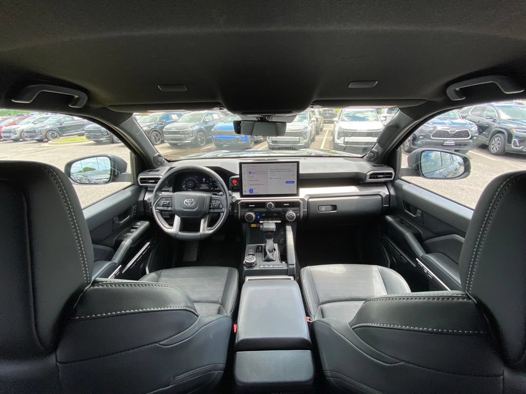 Used 2025 Toyota 4Runner TRD Off-Road Premium w/ Tow Technology Package AWD/4WD image 19
