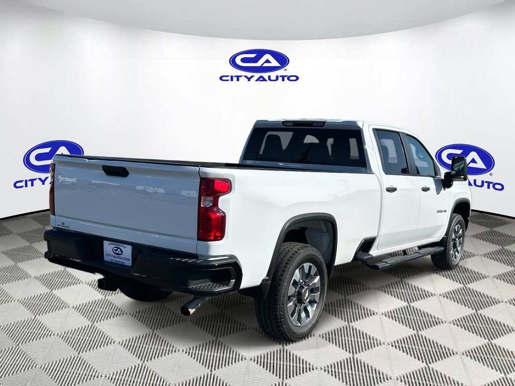 Used 2022 Chevrolet Silverado 2500 Custom image 3