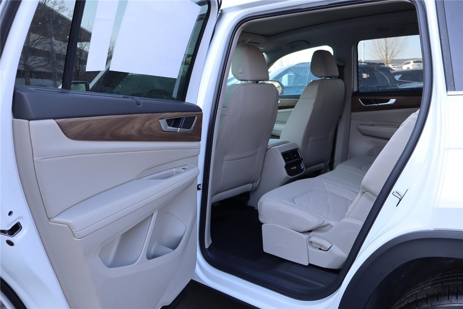 New 2026 Volkswagen Atlas SE image 22