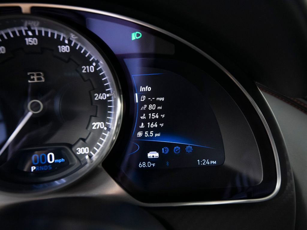 Used 2019 Bugatti Chiron image 31