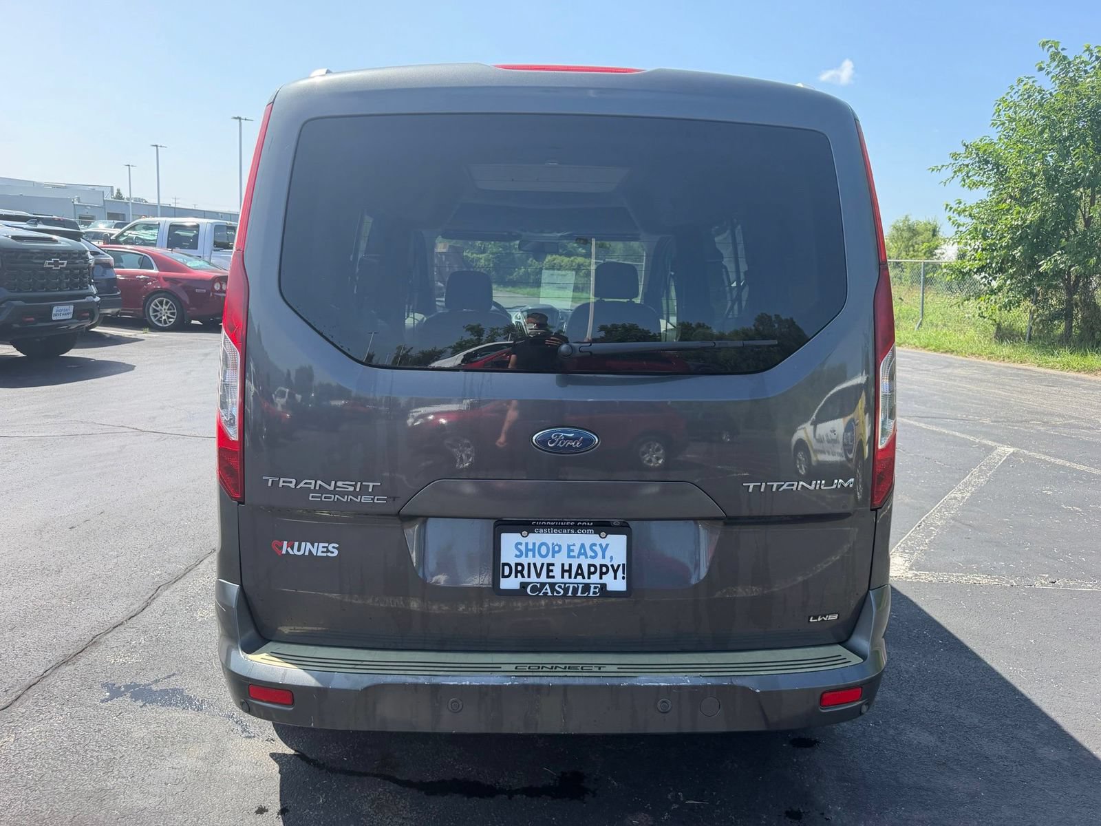 Used 2017 Ford Transit Connect Titanium w/ Titanium Premium Package FWD image 7