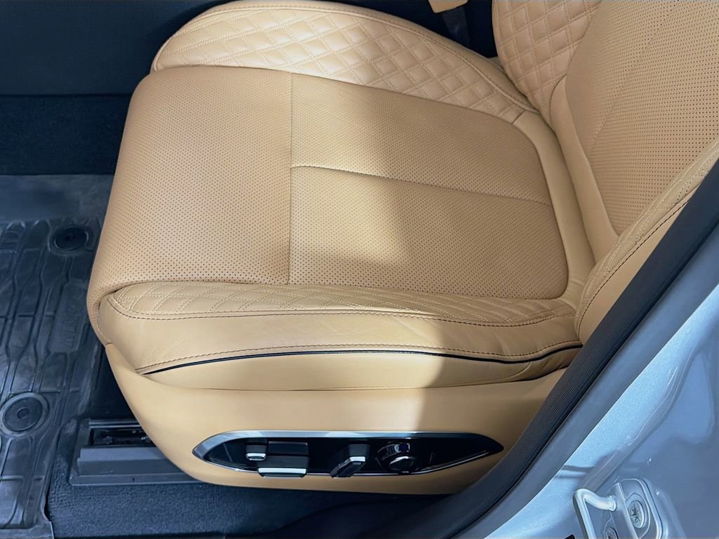 Used 2024 Jeep Grand Cherokee Summit AWD/4WD image 23