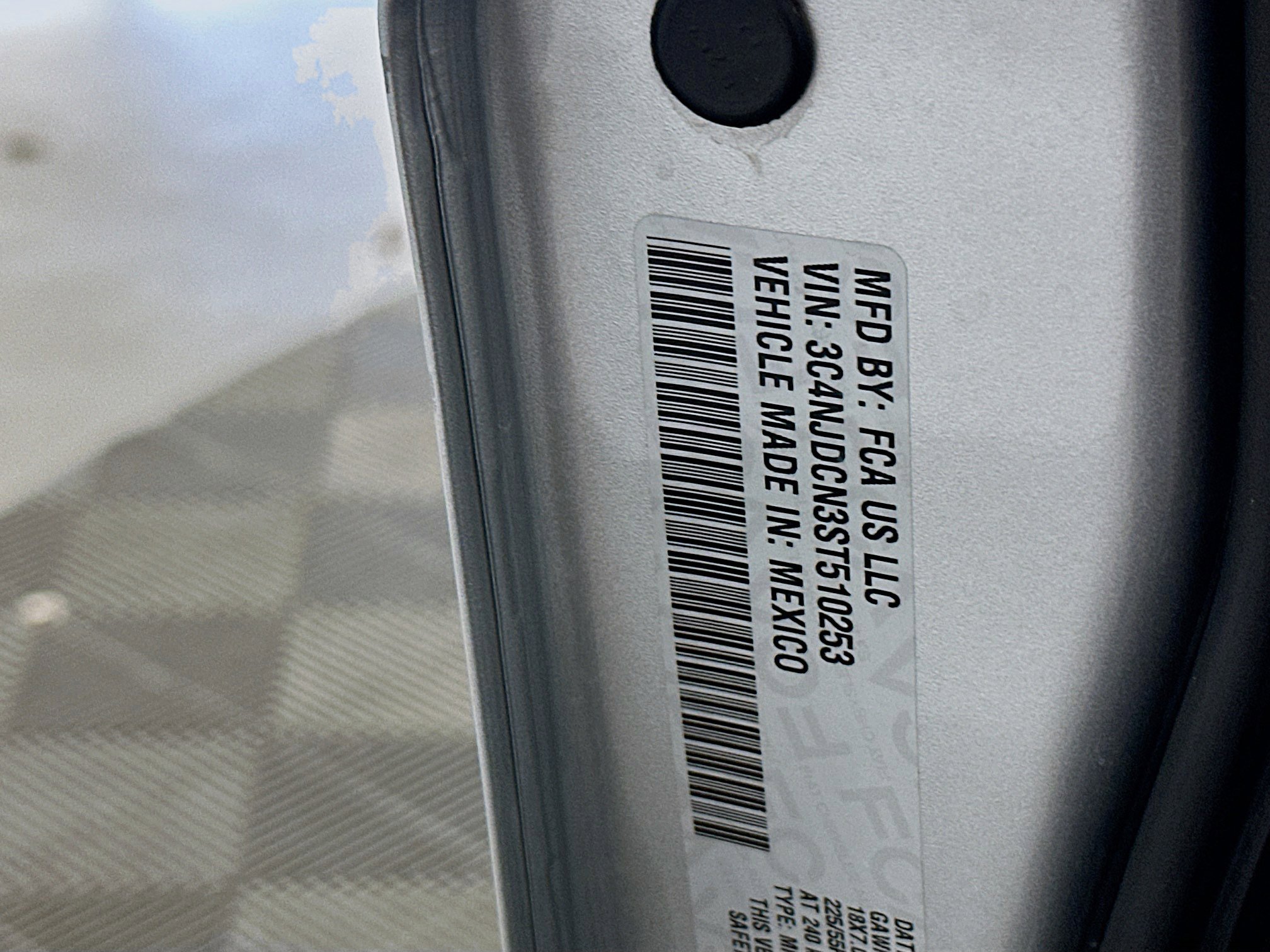 Used 2025 Jeep Compass Limited image 12