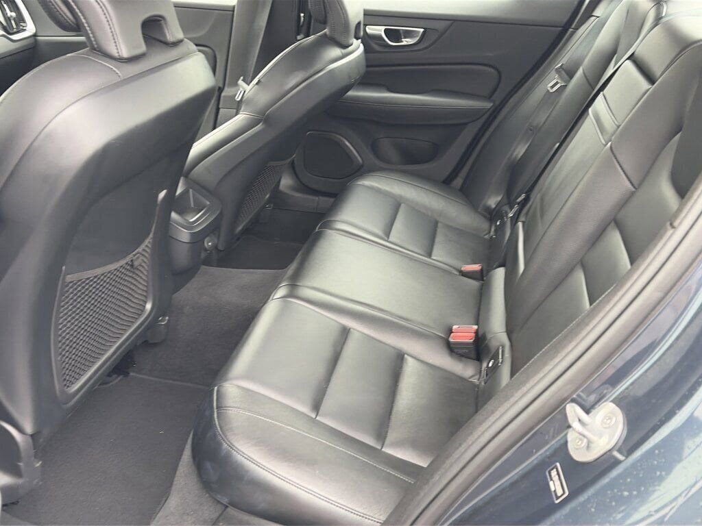 Used 2024 Volvo S60 B5 Core image 28
