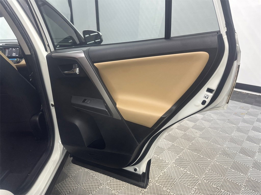 Used 2017 Toyota RAV4 XLE image 17