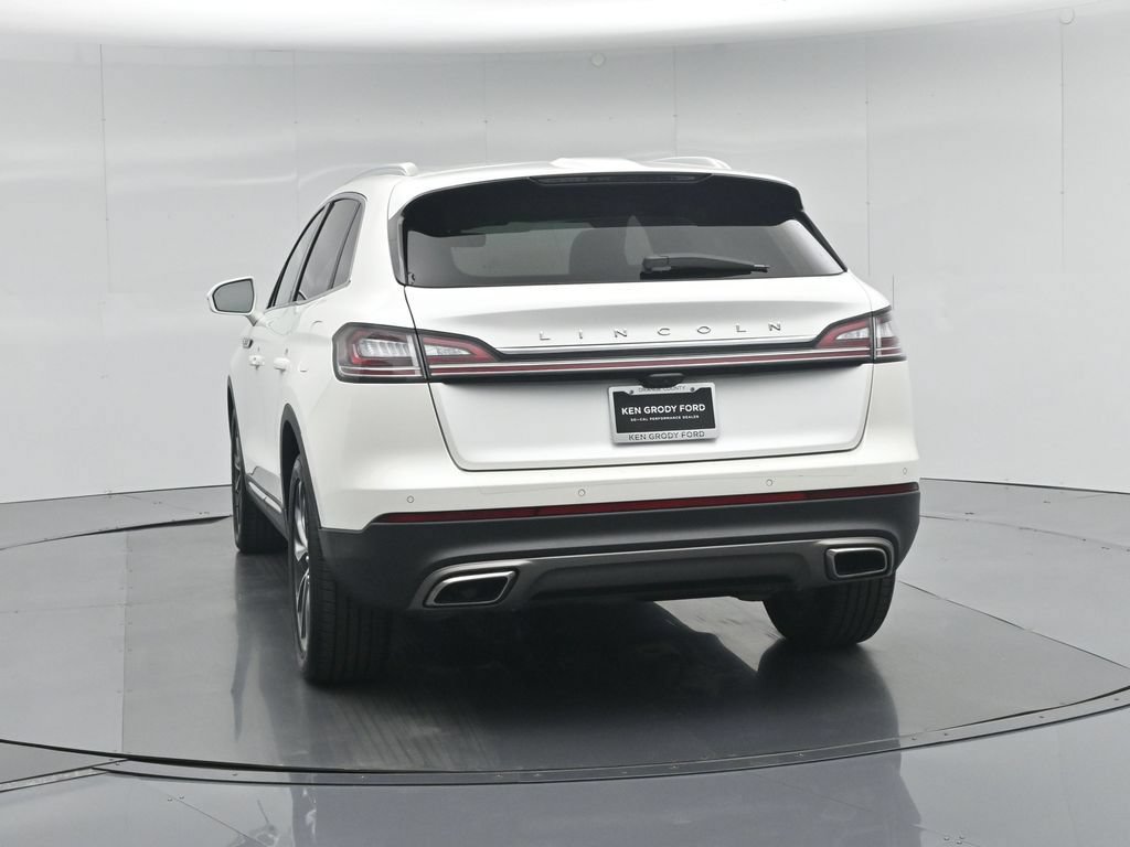 Used 2023 Lincoln Nautilus Reserve w/ Luxury Package AWD/4WD image 30