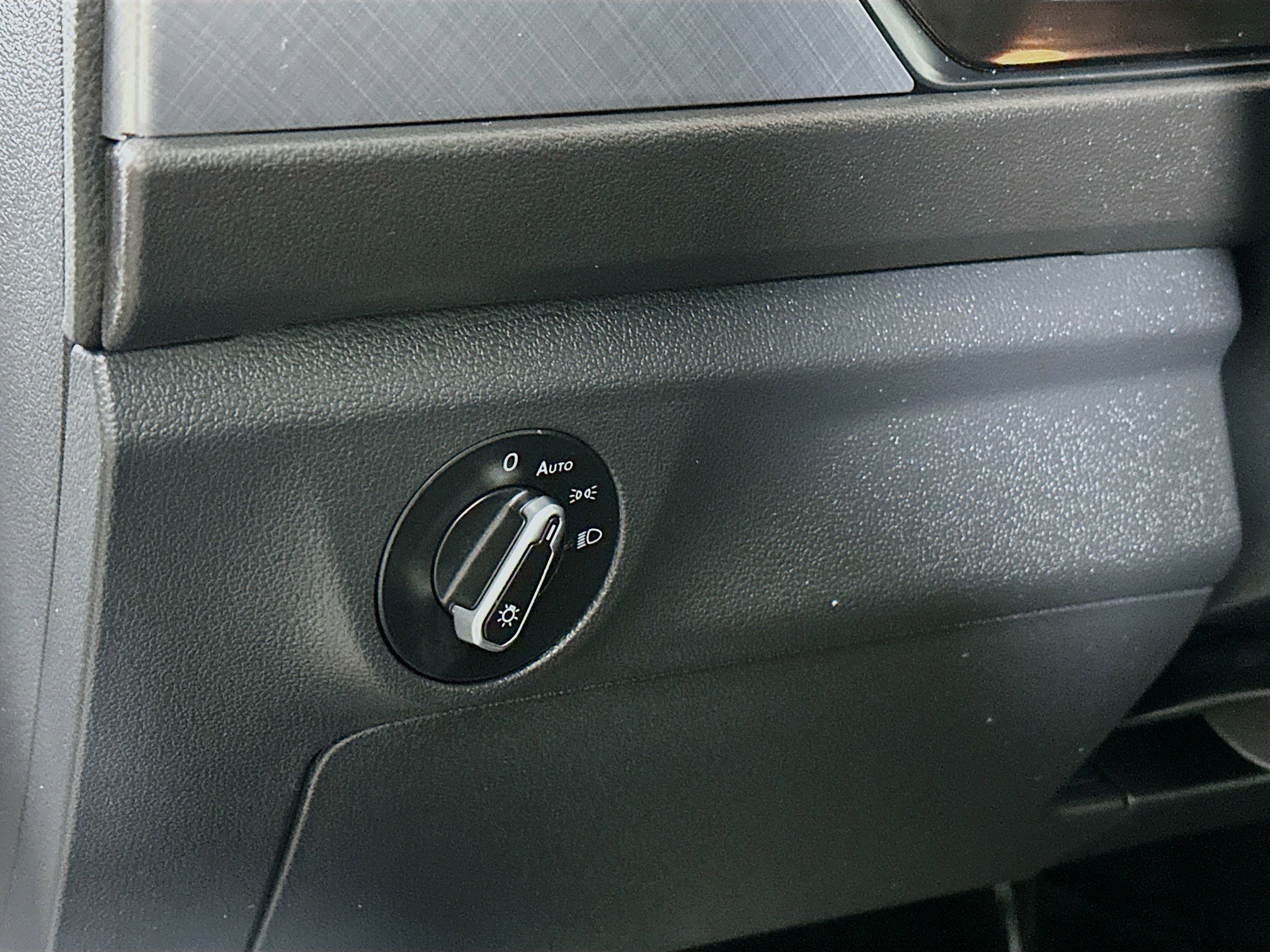 Certified 2022 Volkswagen Jetta SE image 10