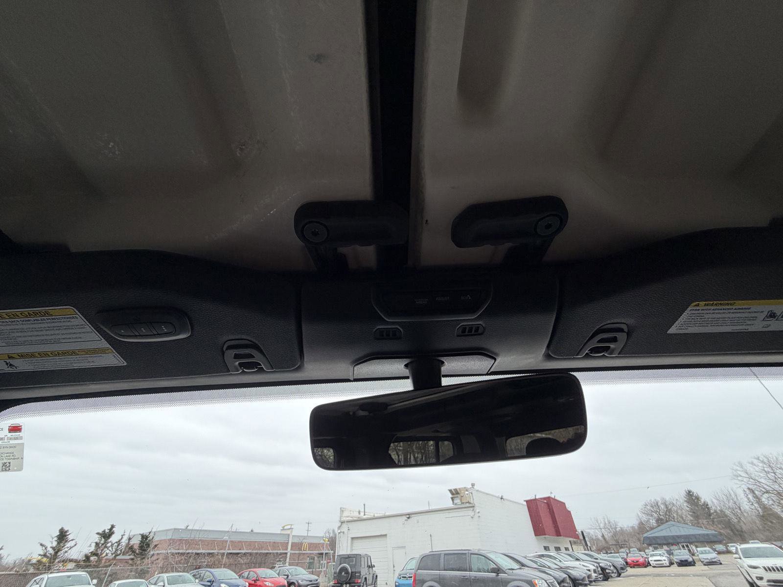 Used 2022 Jeep Gladiator Mojave w/ Cold Weather Group image 22