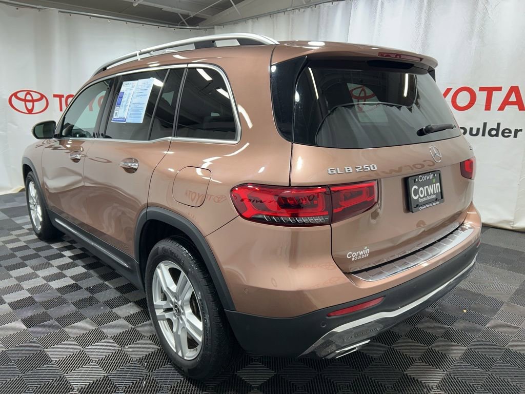 Used 2022 Mercedes-Benz GLB 250 4MATIC image 5