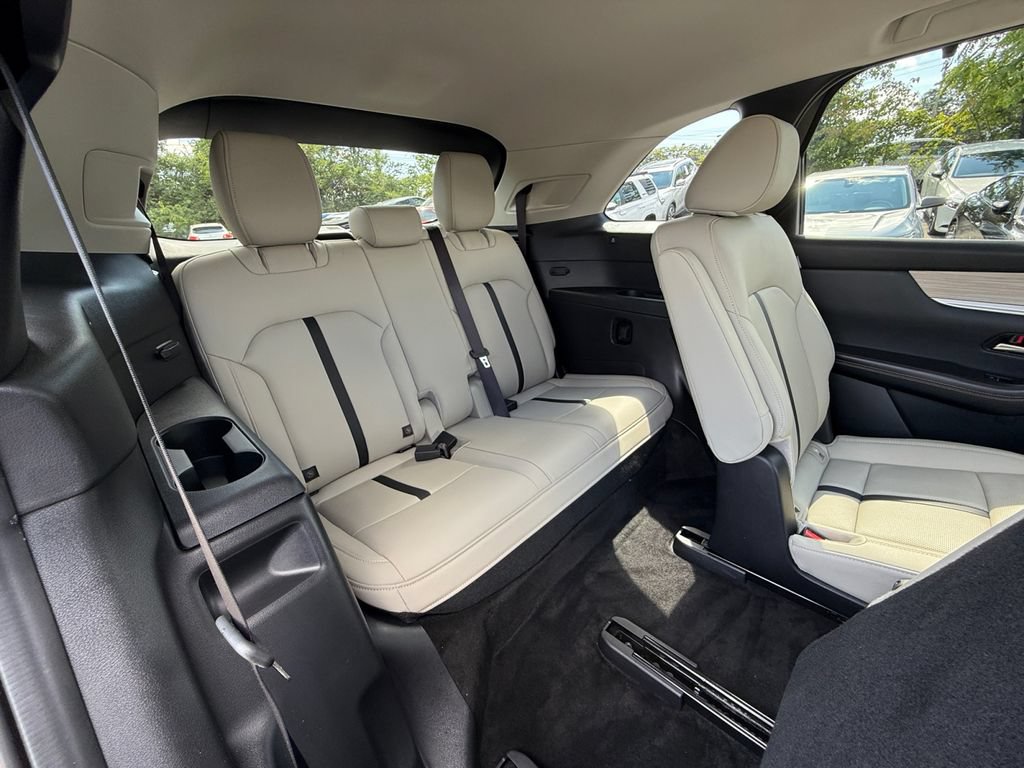 Used 2025 MAZDA CX-90 Plug-In Hybrid w/ Preferred AWD/4WD image 26