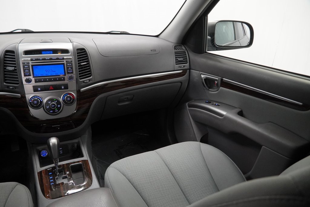 Used 2012 Hyundai Santa Fe GLS image 30