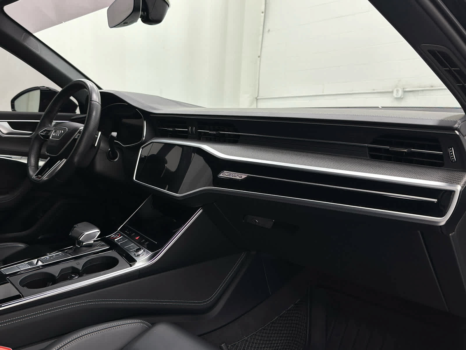 Used 2023 Audi S6 Premium Plus w/ Premium Plus Package AWD/4WD image 17