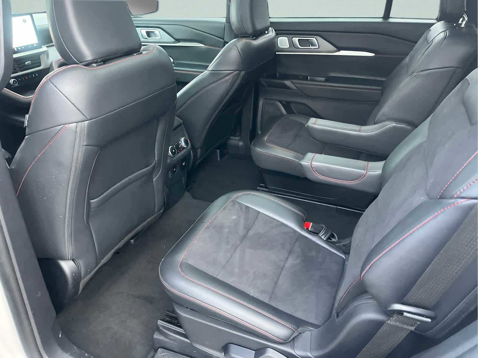 Used 2025 Ford Explorer ST w/ Sun And Sound Package image 22