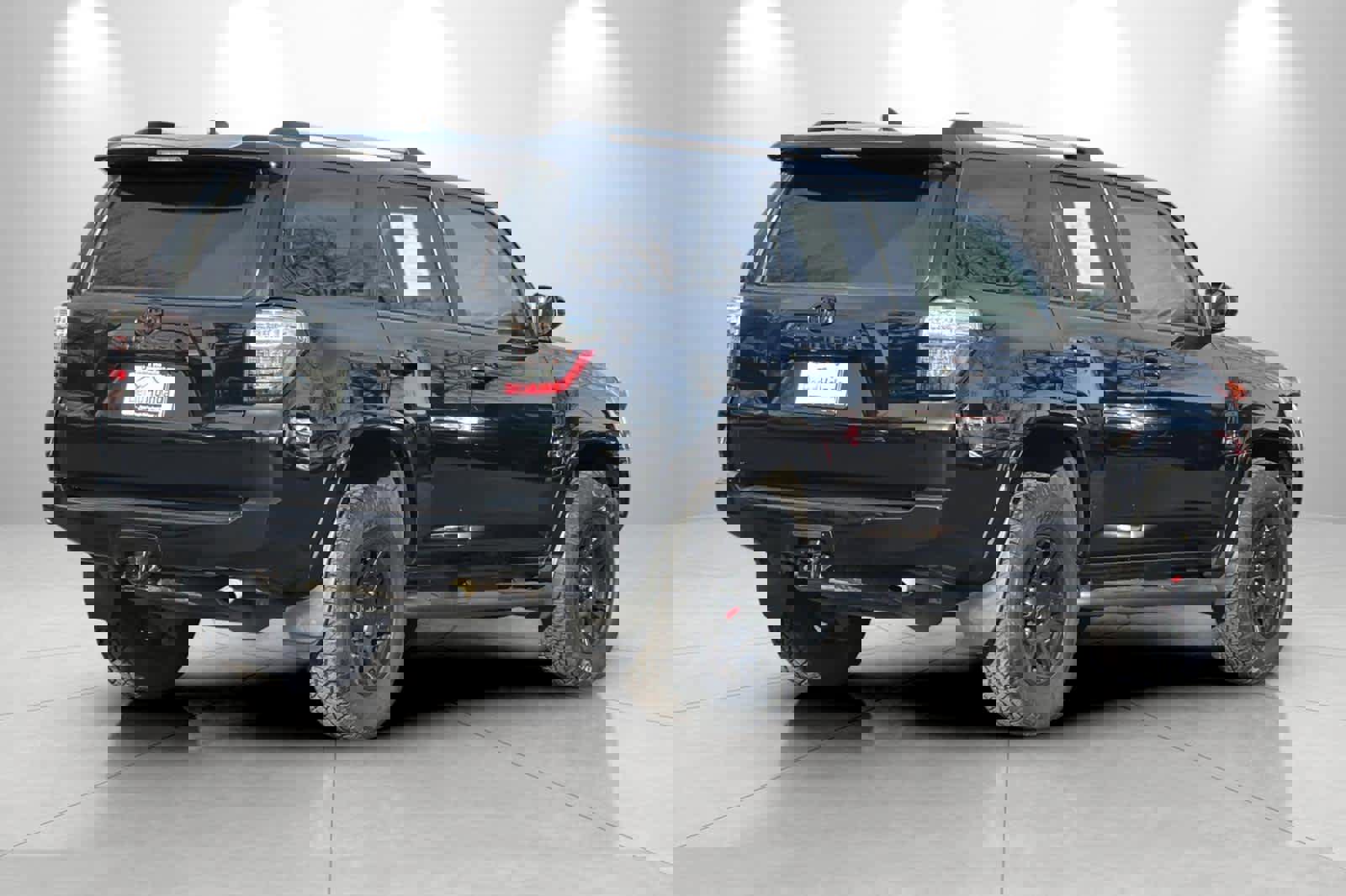 Used 2021 Toyota 4Runner SR5 image 2