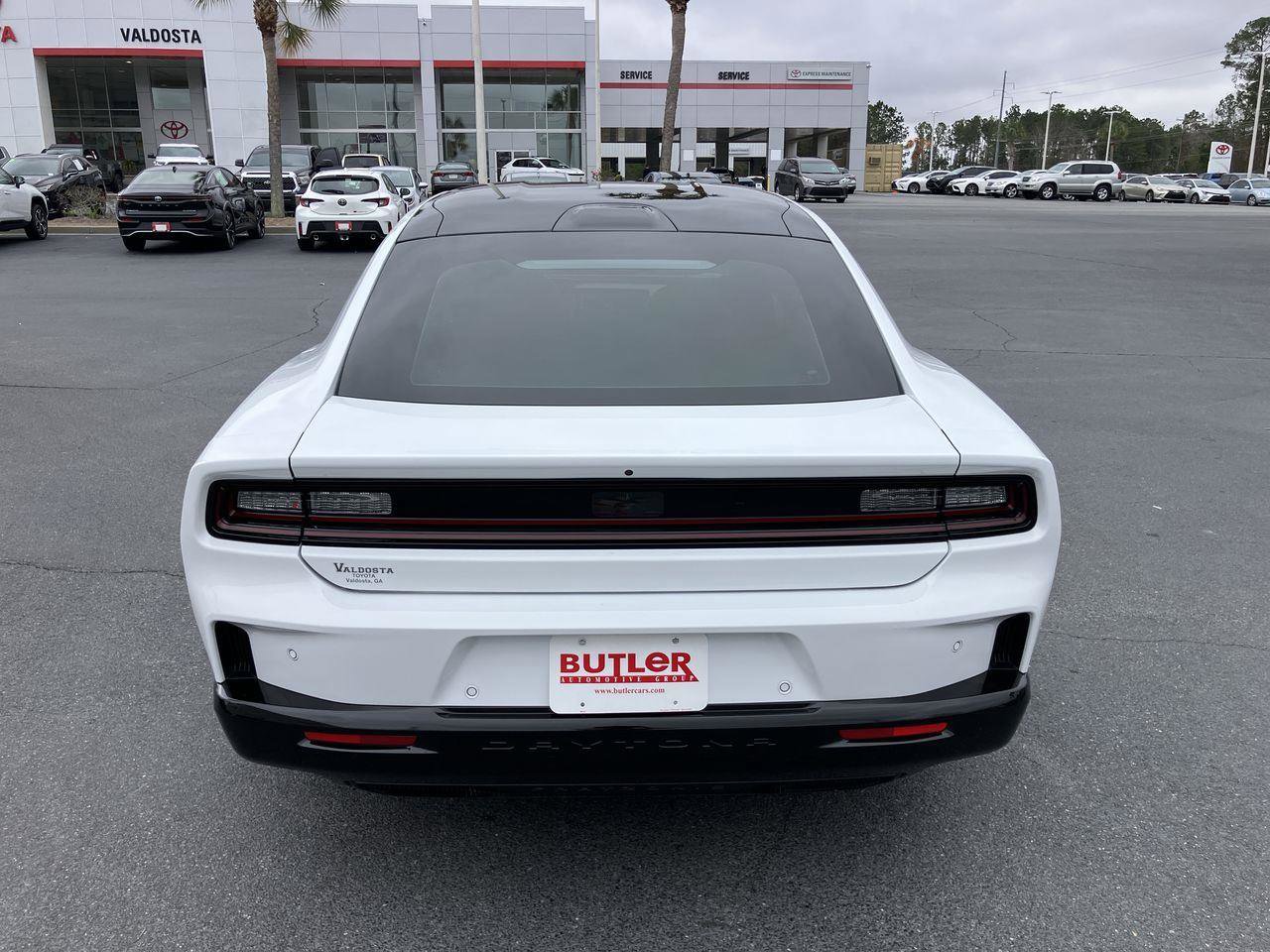 Used 2025 Dodge Charger R/T w/ Quick Order Package 25M R/T image 4