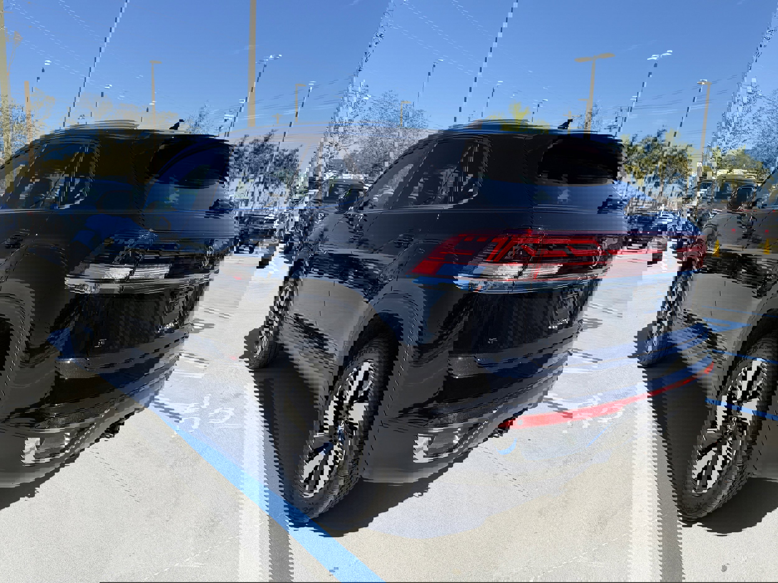 New 2026 Volkswagen Atlas Cross Sport SE image 5