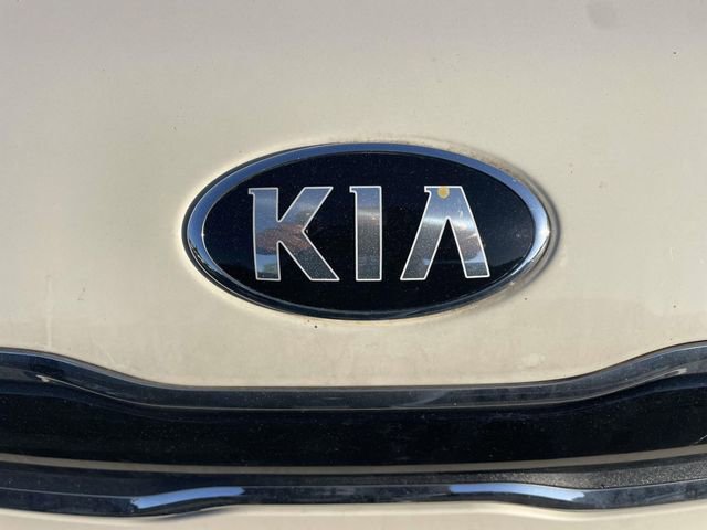 Used 2015 Kia Soul ! w/ Sun & Sound Package image 3