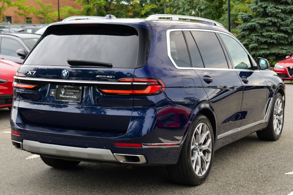 Used 2024 BMW X7 xDrive40i w/ Premium Package AWD/4WD image 7